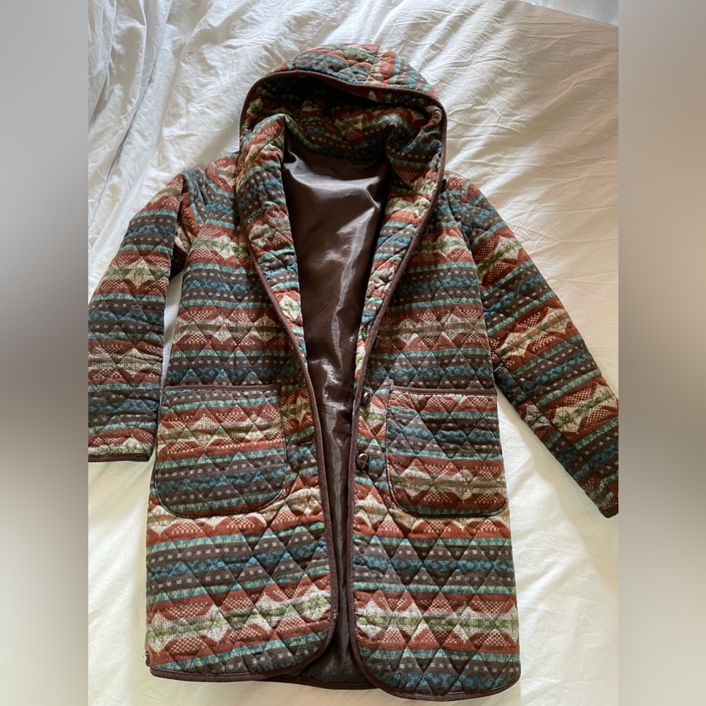 Hand Crafted Women's Geo-Motif button up lined hooded jacket